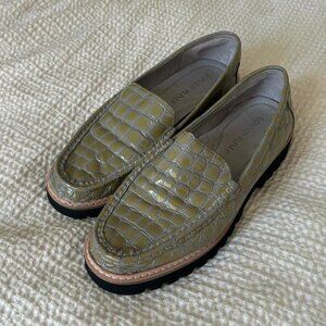 Donald Pliner Women's Black Loafers